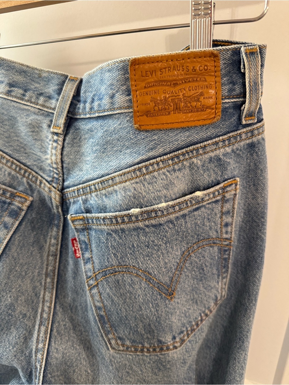 Levi's Light Blue Distressed Wide-Leg Culotte‎ Jeans - Picture 6 of 6